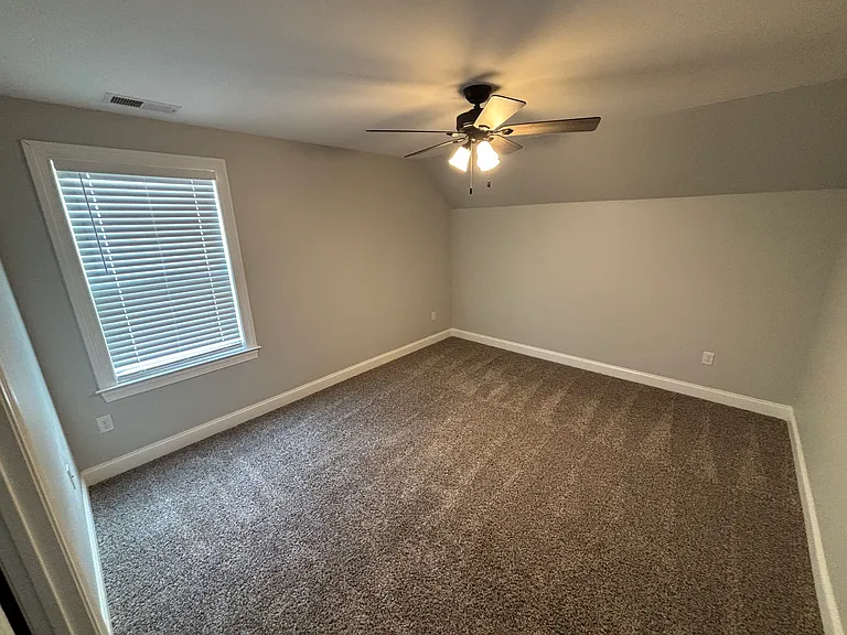 2556 Beauvoir Dr — Photo 11