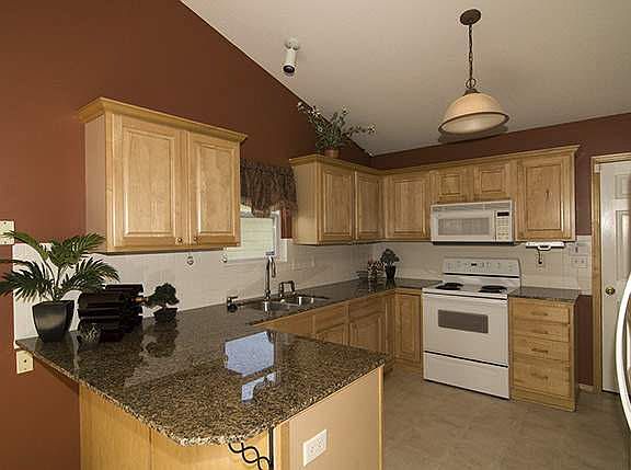 3rd image of 620 Havenwood Ct