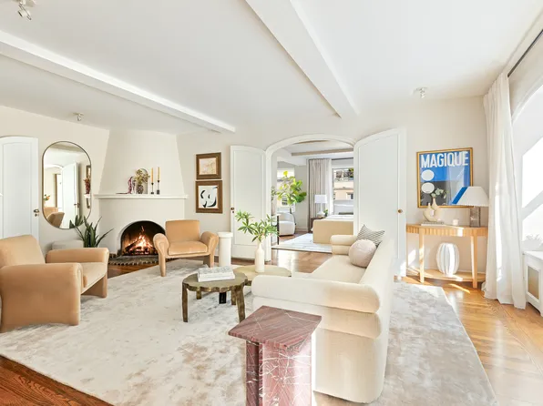 414 East 52nd Street image 1 of 13