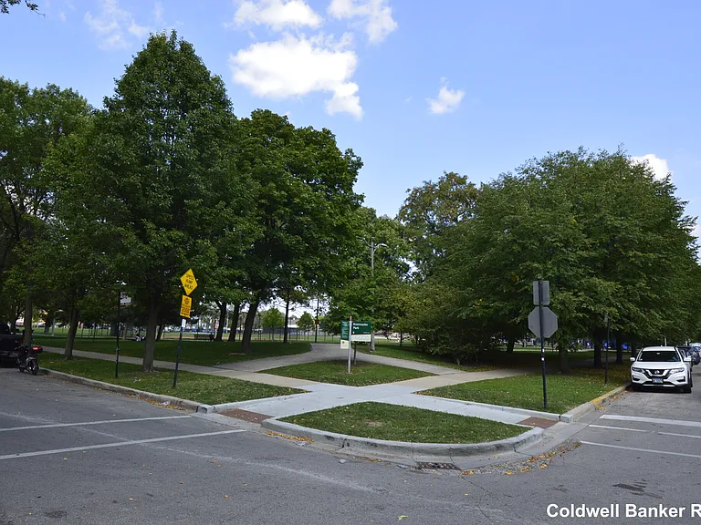 3945 W Schubert Ave #1E — Photo 12