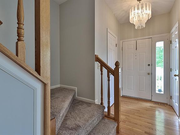 5th image of 10300 Brentmoor Dr