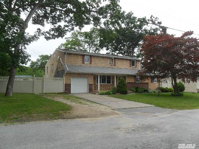 2nd image of 15 Shore Rd