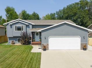 4946 Savannah St, Rapid City, SD 57703