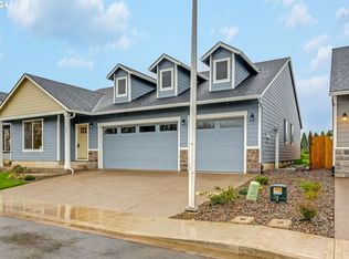 859 E Cleveland St, Carlton, OR 97111