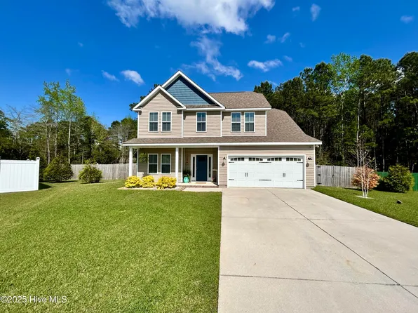 305 Big Pine Court, Hubert, NC 28539
