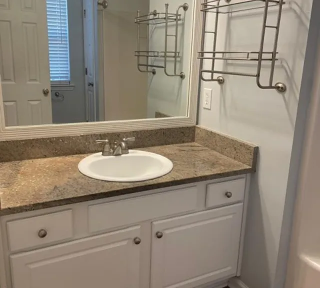 4684 Liberty Square Dr — Photo 16