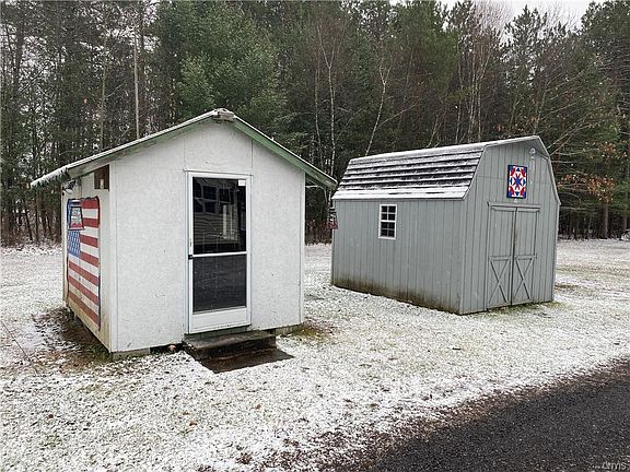 3rd image of 6670 Otter Creek Rd