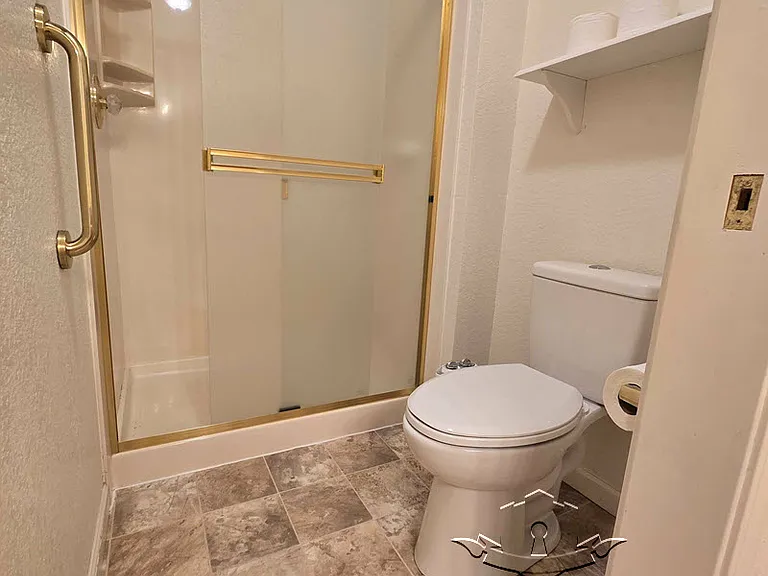 127 Windsor Ln — Photo 17