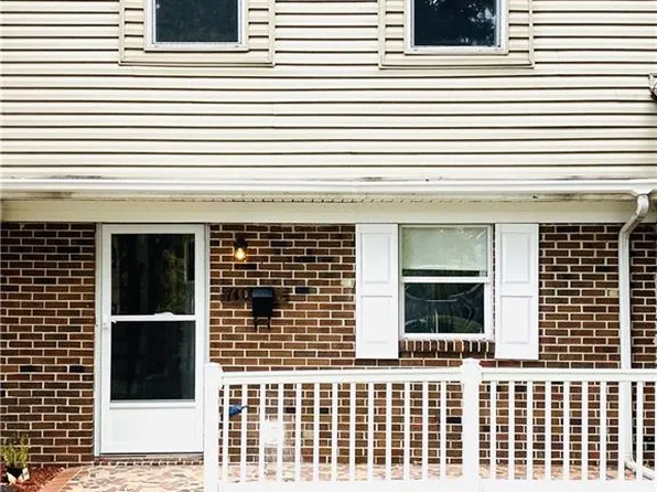 710 White Hall Ln, Virginia Beach, VA 23462
