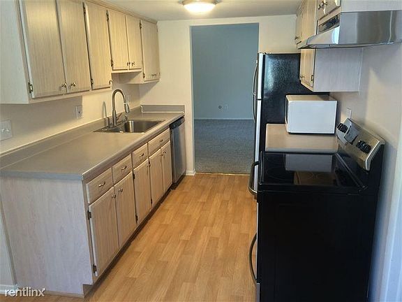 2nd image of 27033 Farmbrook Villa Dr #1