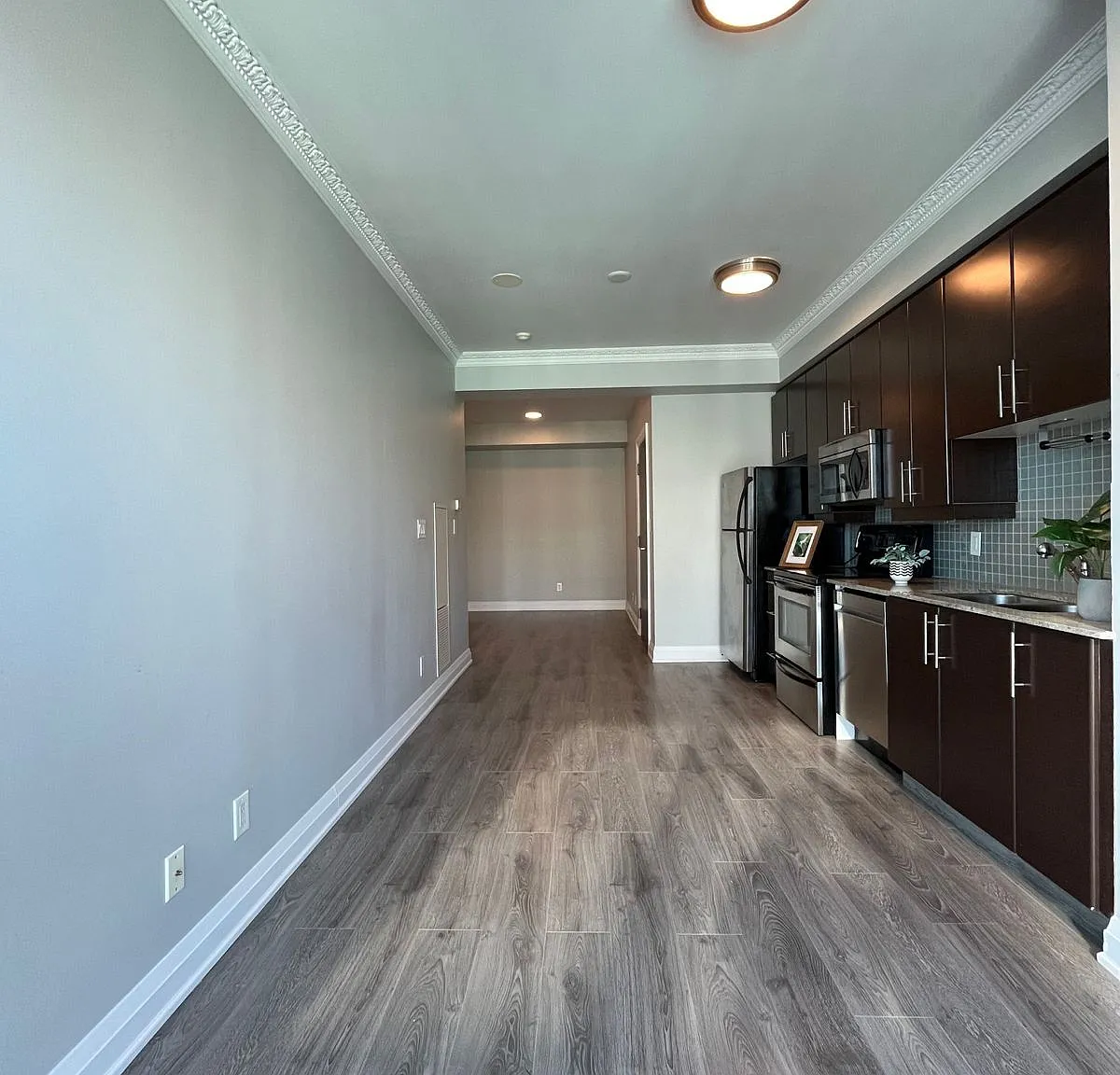 2 bed, $2,400 — Photo 2