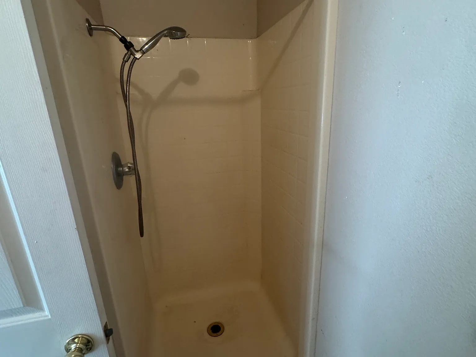 Studio, 410 sqft, $1,200 — Photo 1