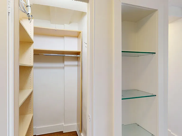 220 E 63rd St #2K — Photo 10