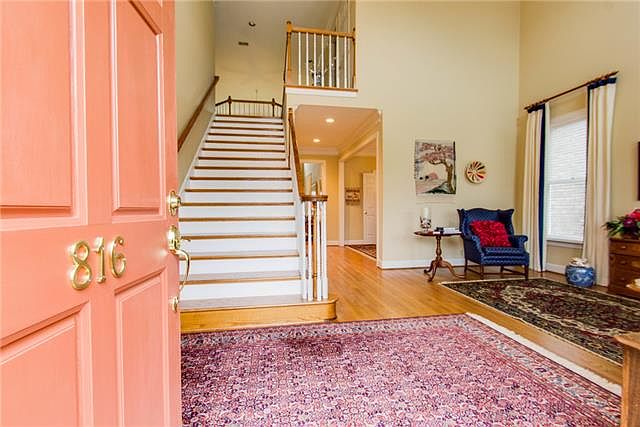 2nd image of 816 Cherry Laurel Ct