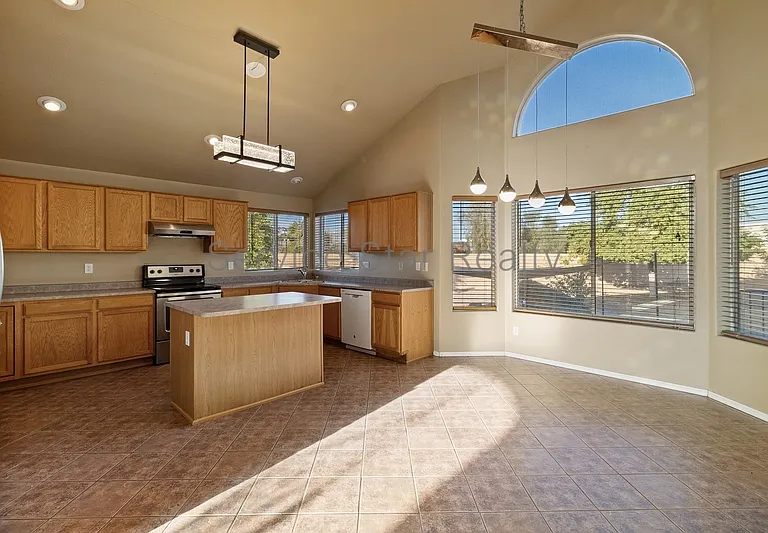 3304 W Ian Dr — Photo 8