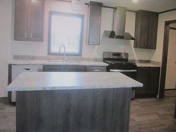 4th image of 311 N Rochelle Pl