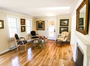 45 Old Phinneys Ln, Barnstable, MA 02630