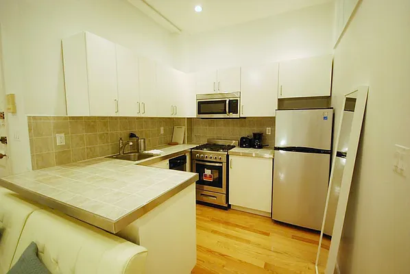 Rented by GPS Realty NYC | media 22