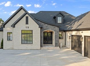 19 Accadia Ct, Little Rock, AR 72223