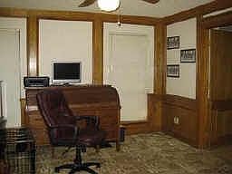 3rd image of 921 Rachels Ct