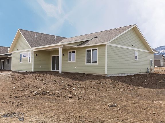3rd image of 2614 Ord Way Dr