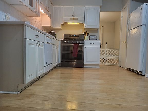 5th image of 18555 Olde Farm Rd