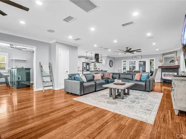 4601 Pepperwood Ave, Long Beach, CA 90808