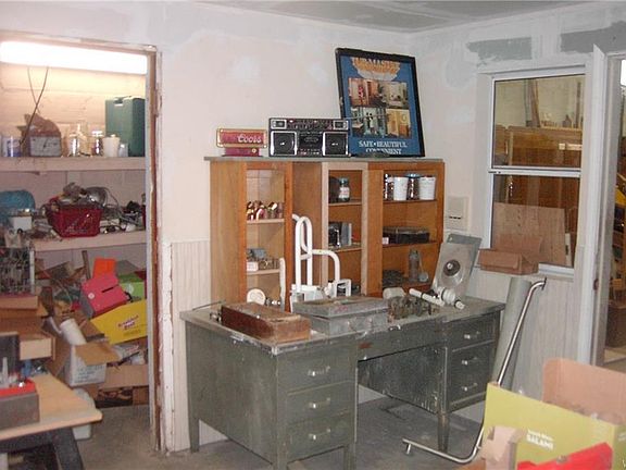 5th image of 2214 Niagara Ave