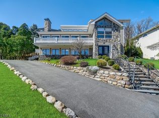1004 Sunny Slope Dr, Mountainside, NJ 07092