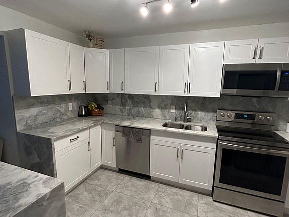 3rd image of 7001 Environ Blvd APT 104