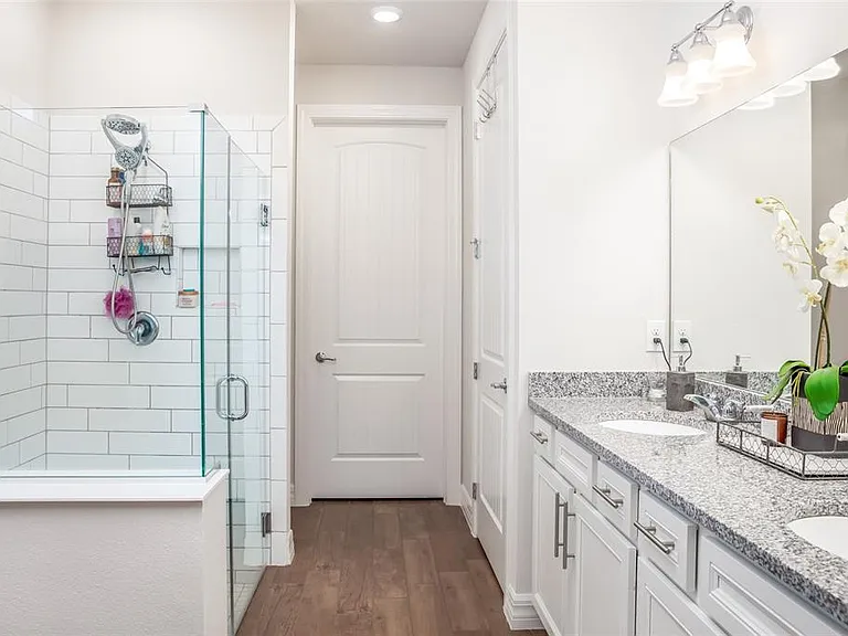13877 Carlow Park Dr — Photo 17