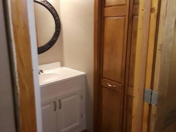 5th image of 83 N Mill St #L