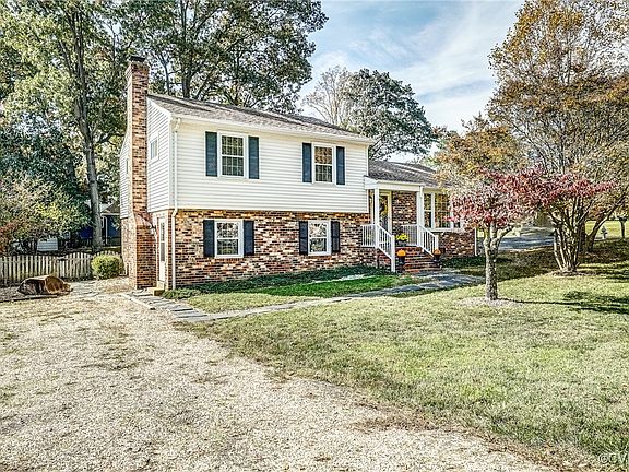 4th image of 2208 Lauderdale Dr
