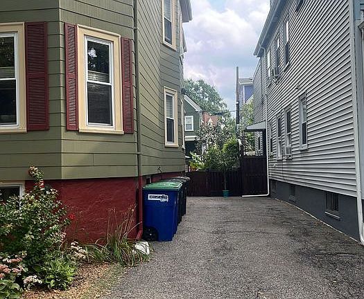 2nd image of 163 Willow Ave #3
