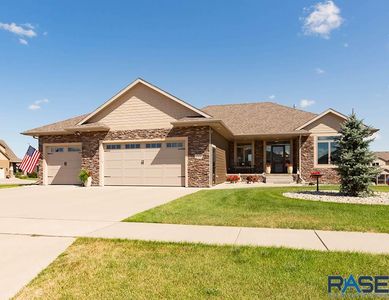 6300 E Jasper Cir, Sioux Falls, SD, 57110