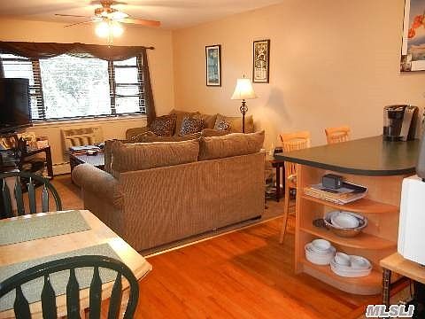 5th image of 216 Fulton St APT 2H