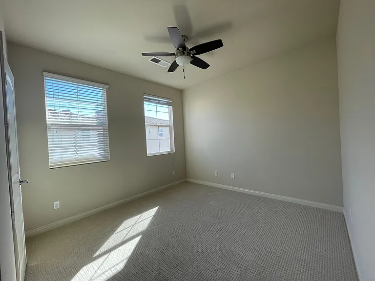 534 Camden Yards Way — Photo 6