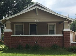 823 Briggs Ave, Hastings, NE 68901