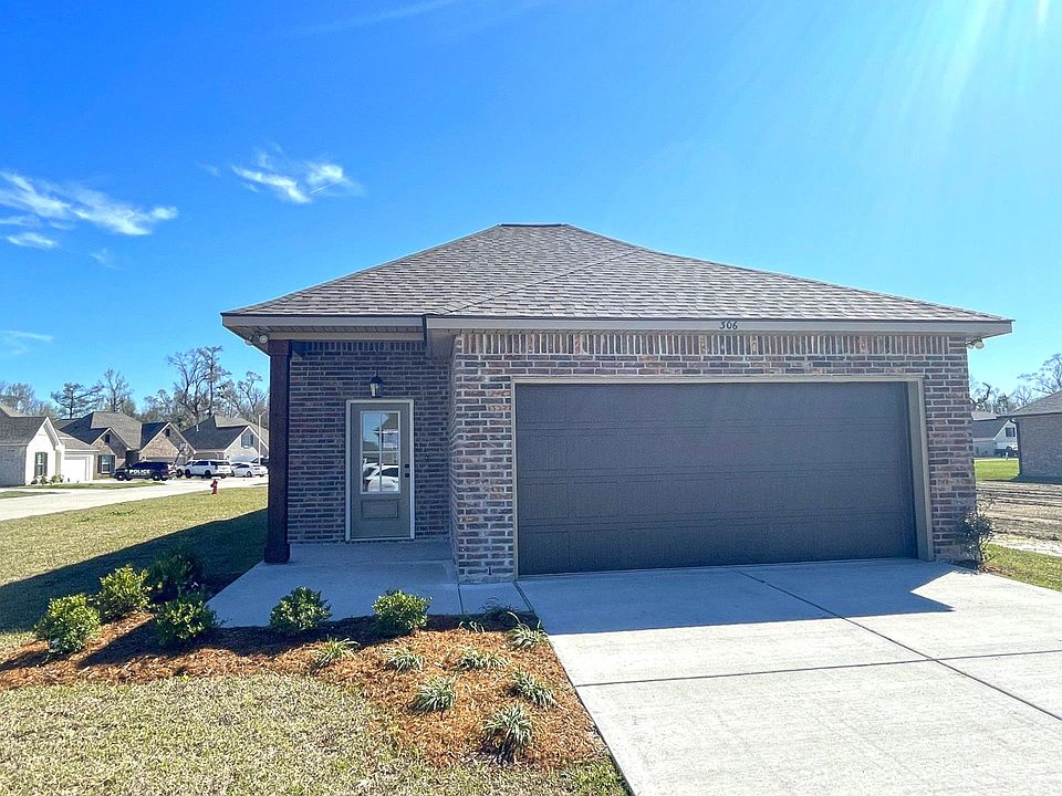 1st image of 306 Sophie Dr