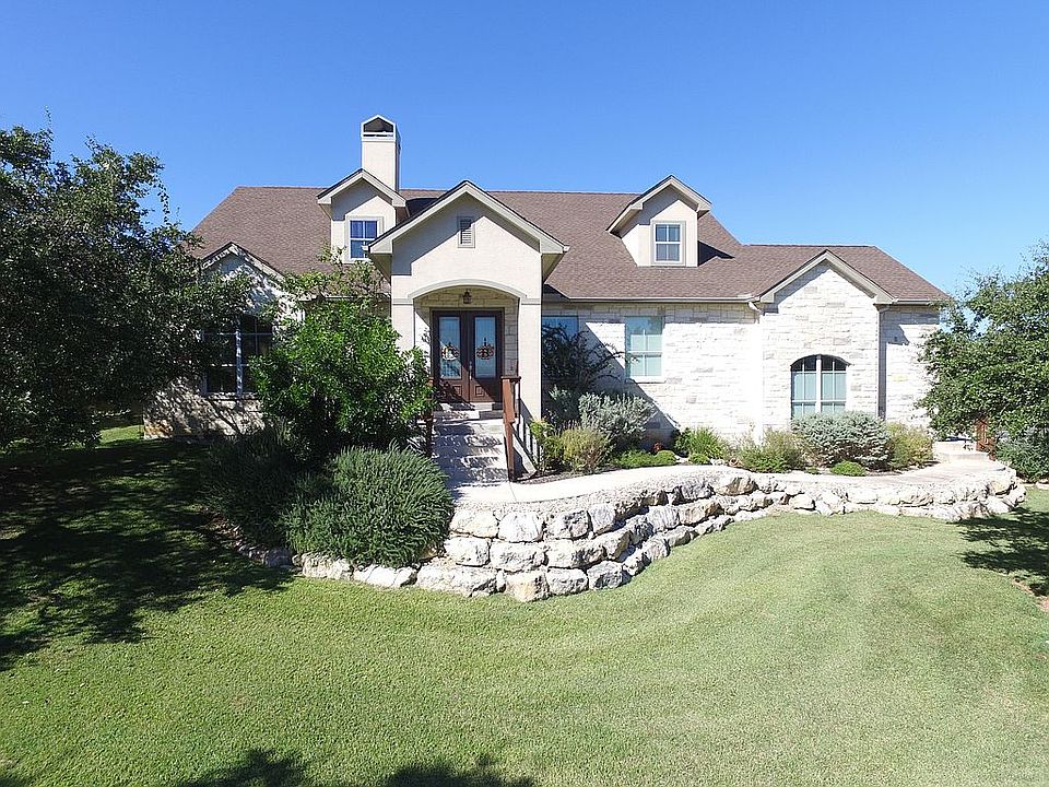 1st image of 106 Comal Crst