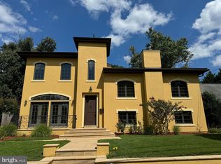 9607 Singleton Dr, Bethesda, MD 20817