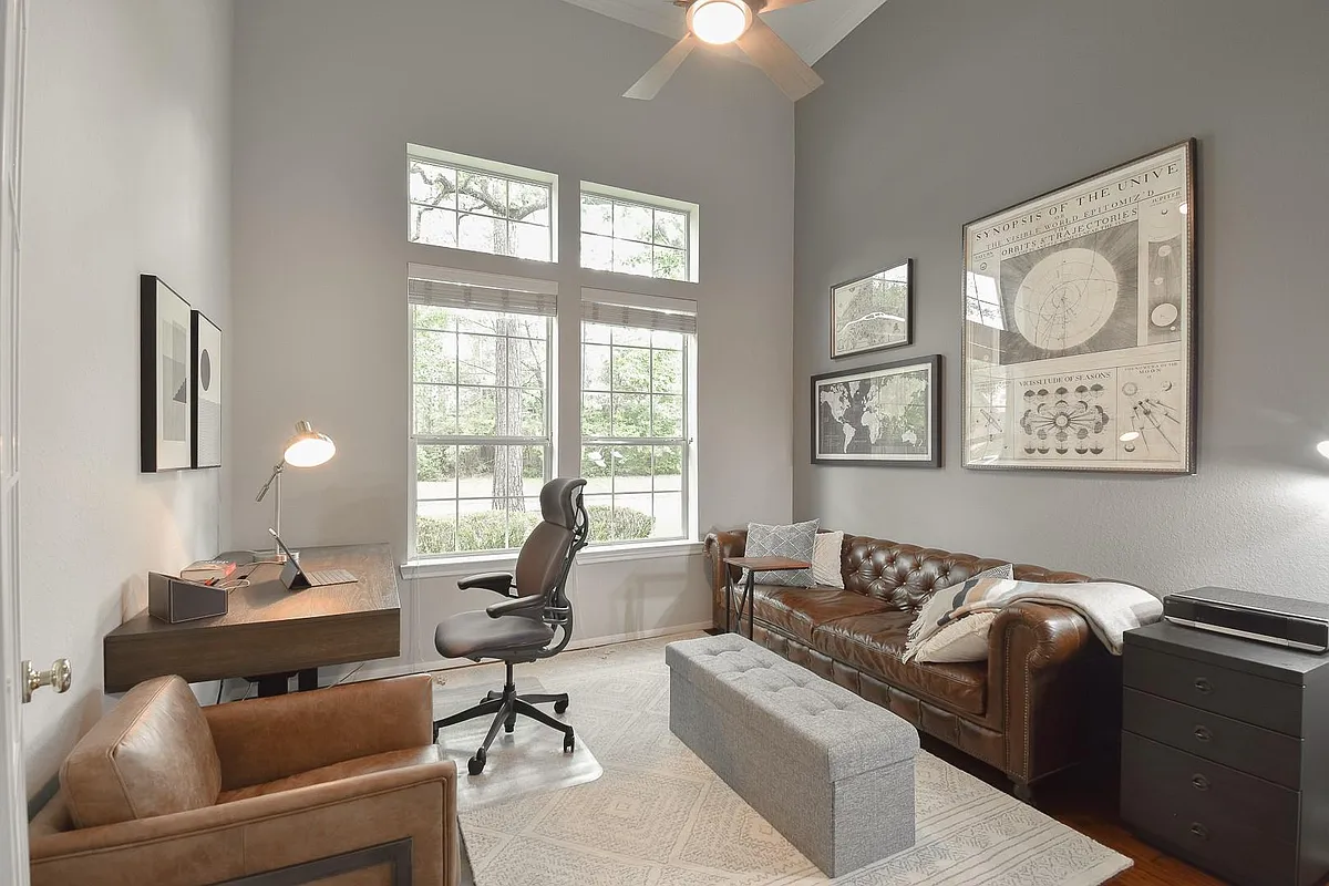 Building Photo - 7 E Shale Creek Cir