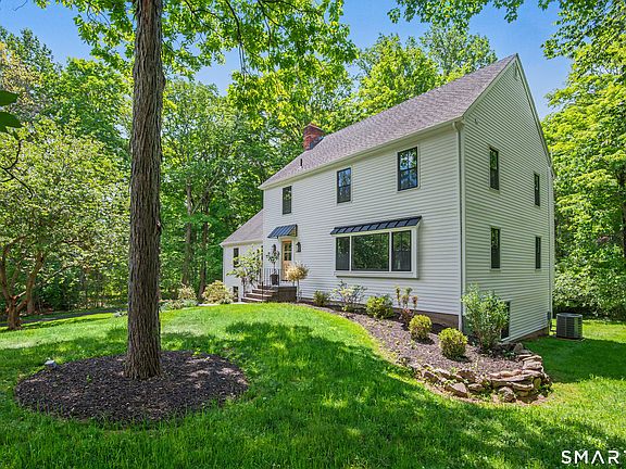 2nd image of 131 Fieldcrest Drive