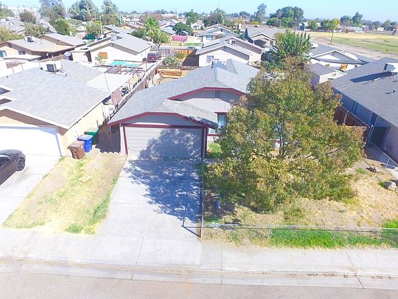 4th image of 20220 6th St
