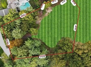 52 Valley Rd, Wellesley, MA 02481