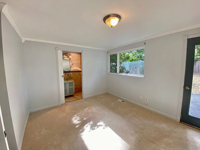 1815 152nd Ave SE — Photo 7