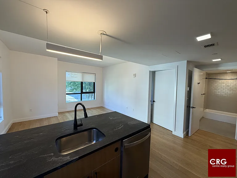 83-84 Gardner St #U201 — Photo 3