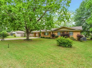 209 Westview Cir, McComb, MS 39648
