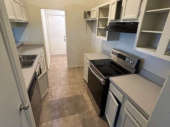 5th image of 11802 James Dr