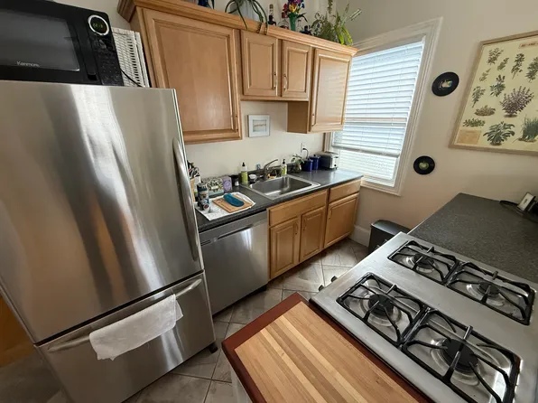 254 Spring St, Portland, ME 04102